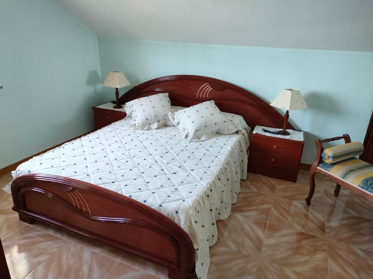 Apartamento Loft A Estivada Rosal Bagian luar foto
