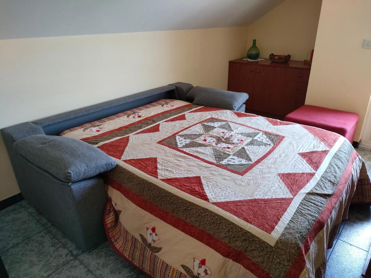 Apartamento Loft A Estivada Rosal Bagian luar foto