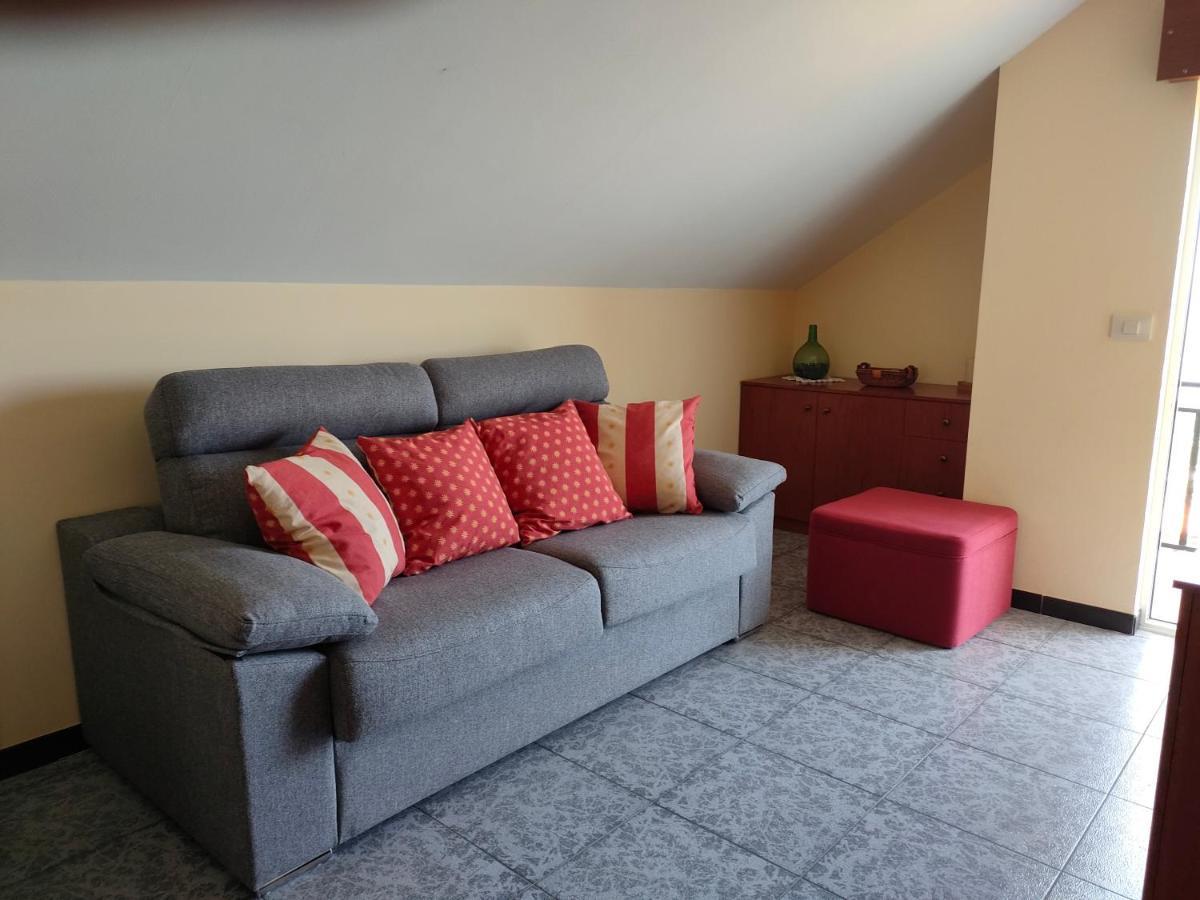 Apartamento Loft A Estivada Rosal Bagian luar foto